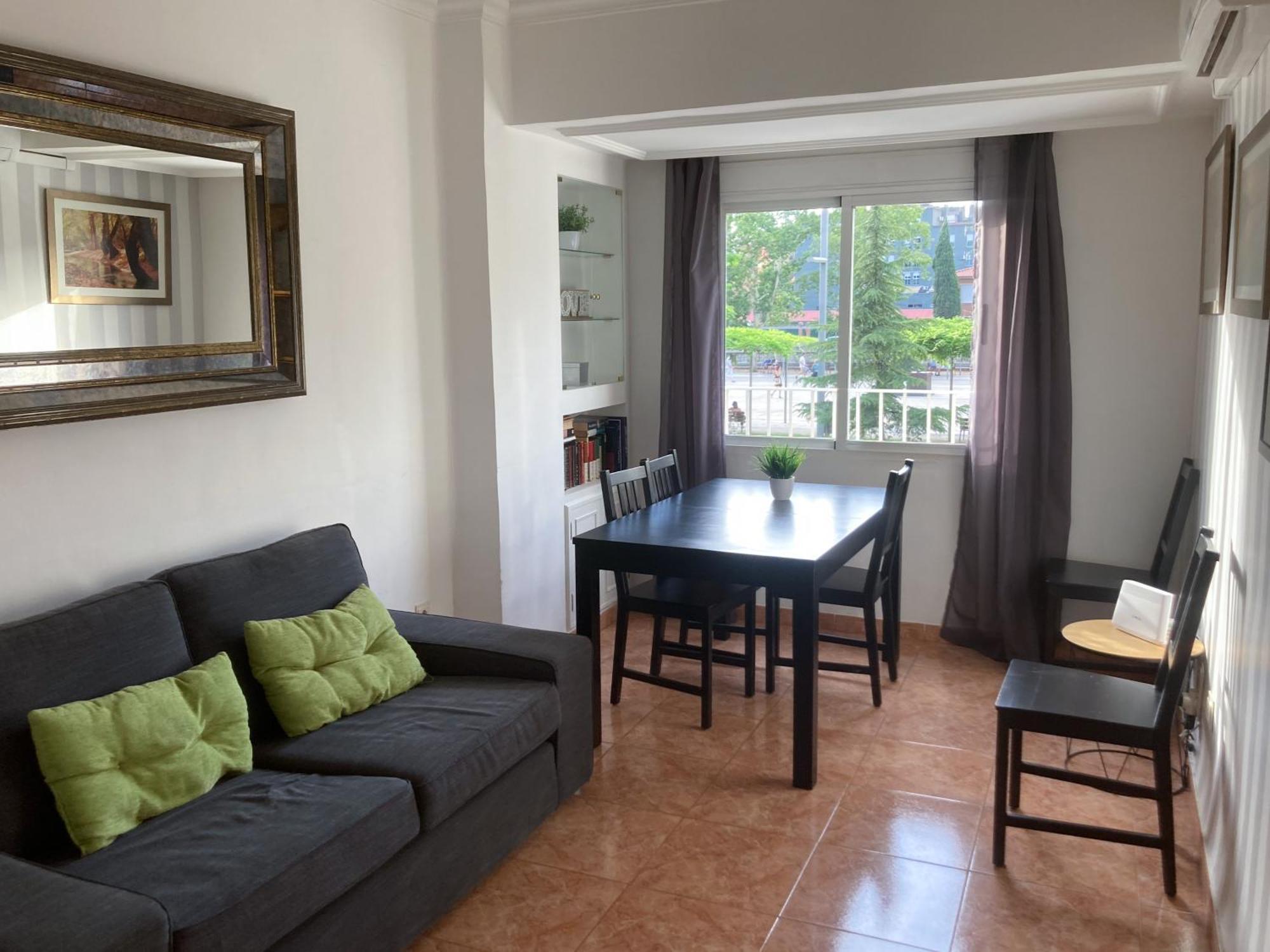 Luninoso Y Practico Apartamento En El Centro Con Amplio Parking Incluido 그라나다 외부 사진